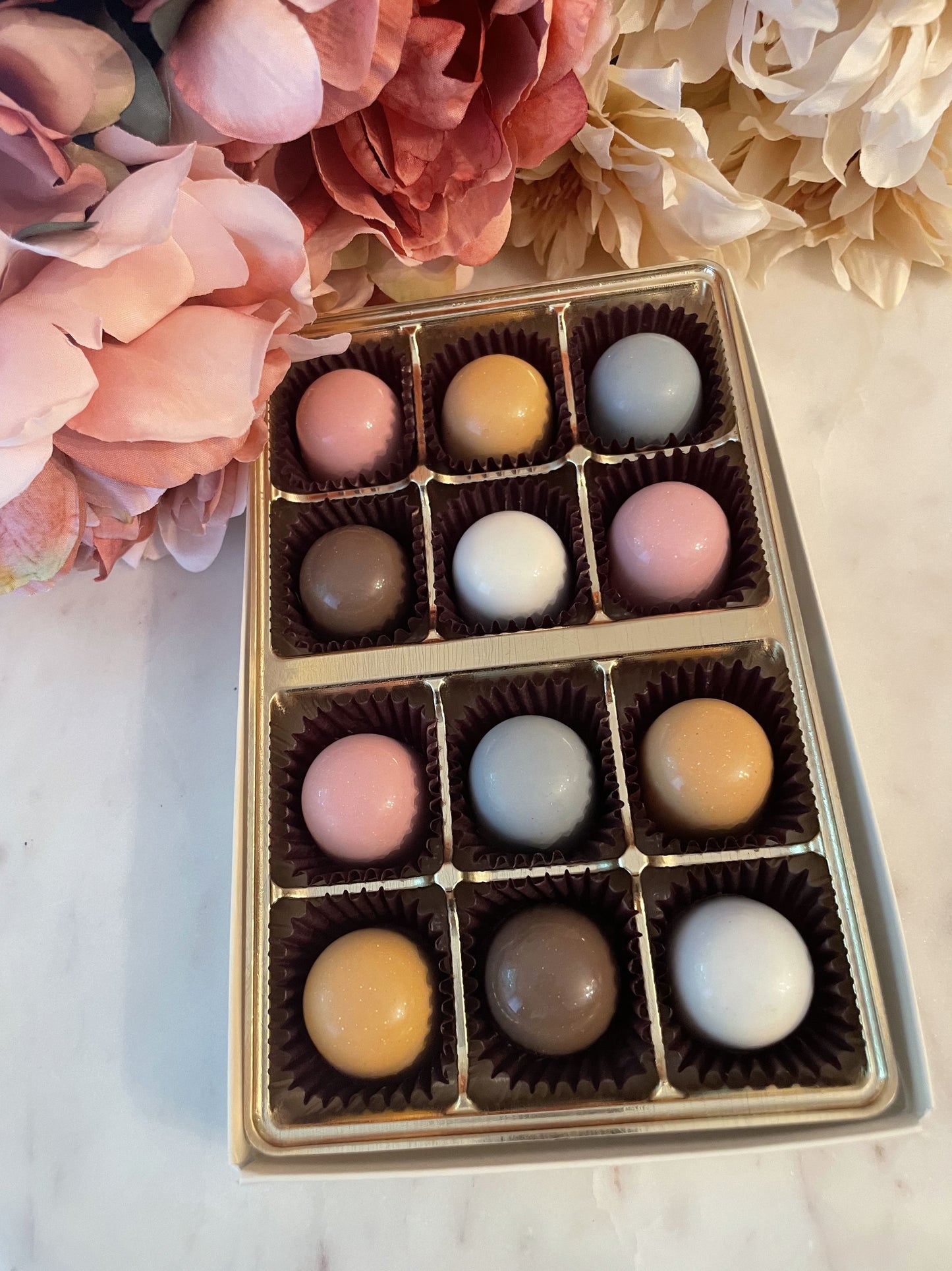 Assorted 12 Piece Bon Bon Box