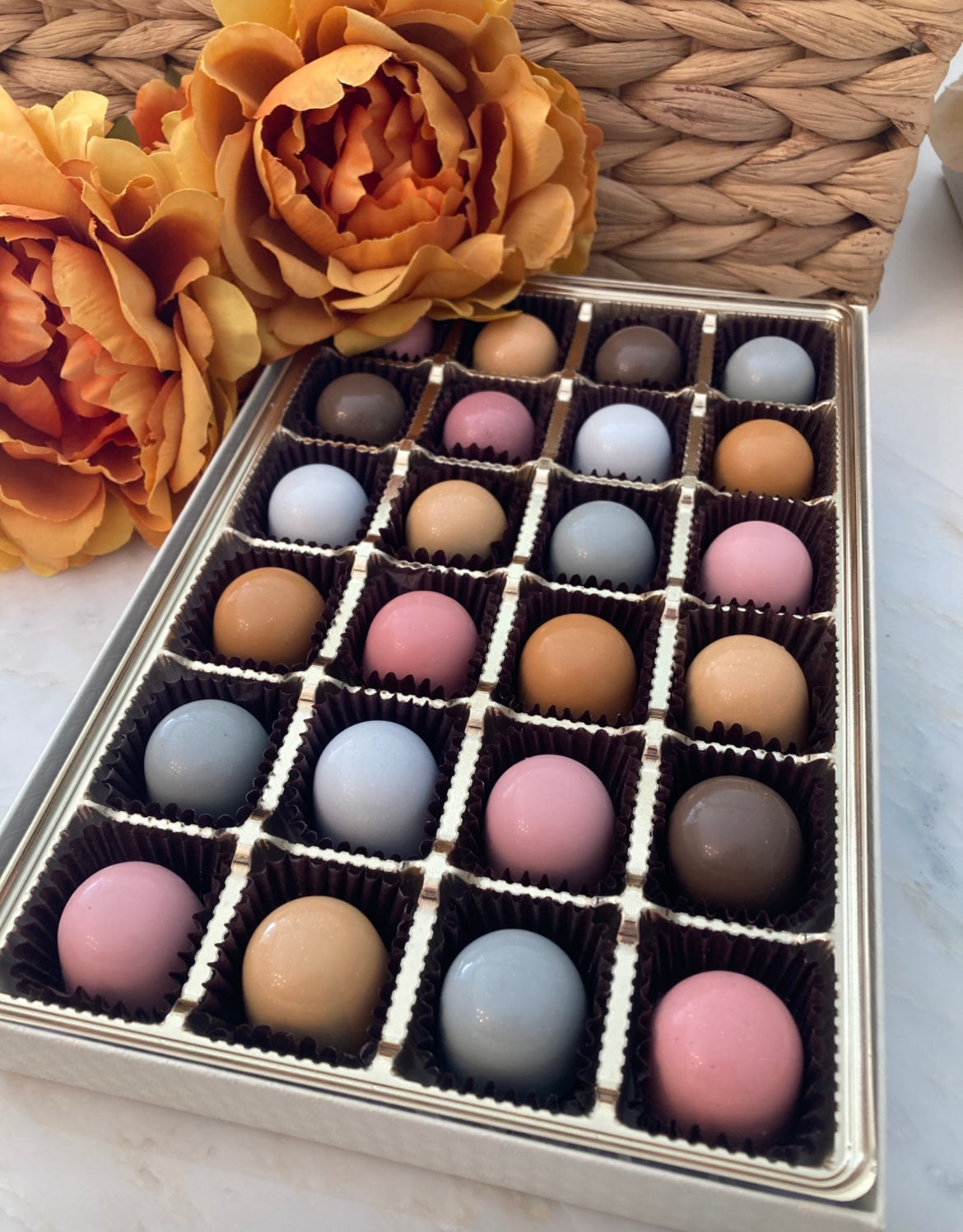 Assorted 24 Piece Bon Bon Box